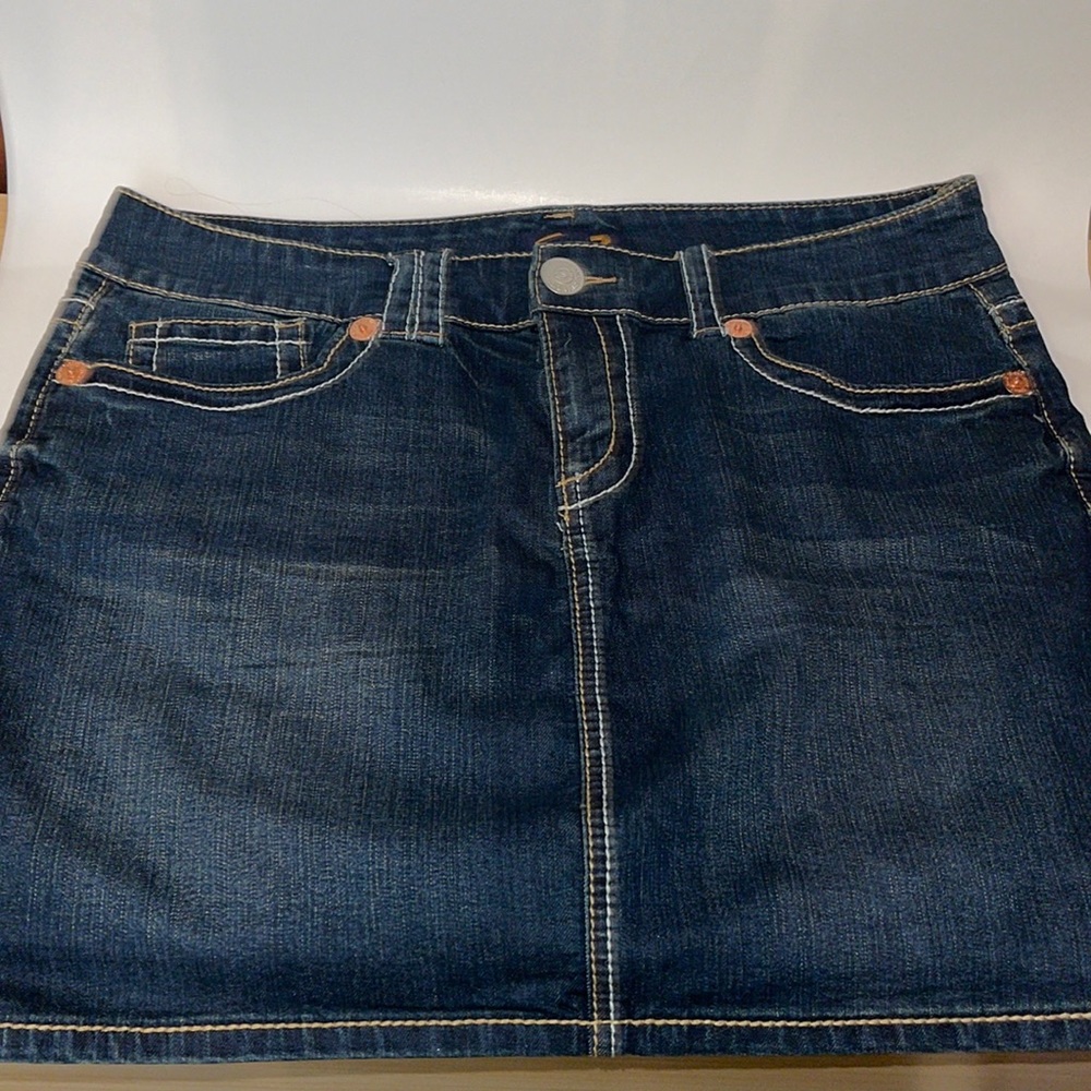 Size 12 SEVEN 7 Denim mini skirt.